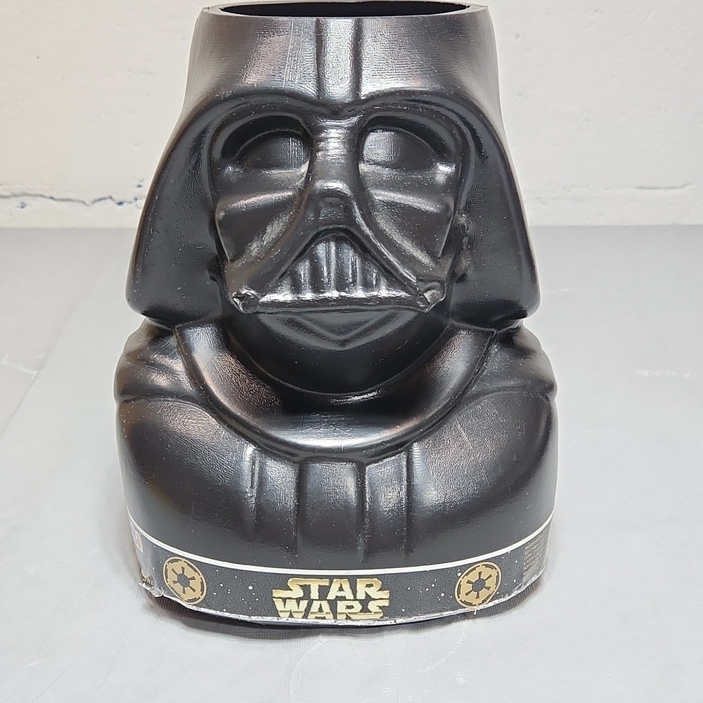 Darth Vader Bazooka Gum Container